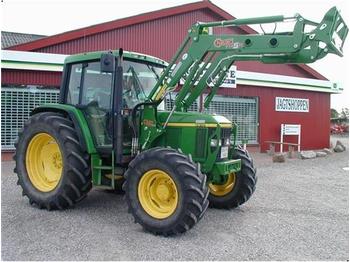 JOHN DEERE 6410 - Traktor