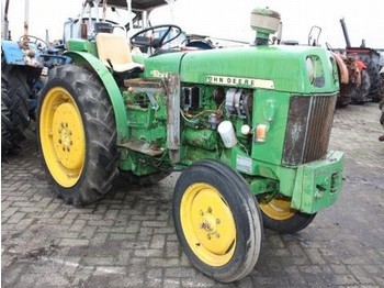 John Deere 1030 - Traktor