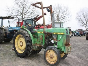John Deere 1030 - Traktor
