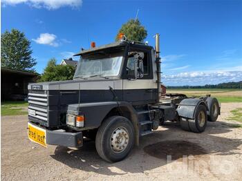 SCANIA T112H 6X2 42 - Traktor