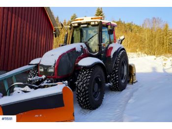 Traktor Valtra T190: obrázek 1