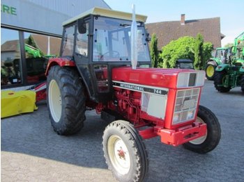 Zemědělský traktor Case IH 744 S
