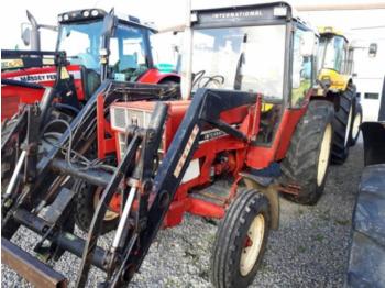 Zemědělský traktor Case-IH IH 844