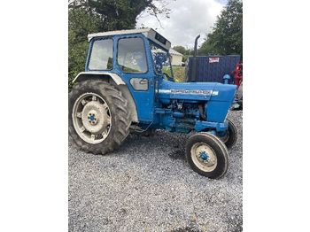 Zemědělský traktor FORD 4000