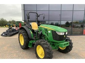 Zemědělský traktor John Deere 5058E