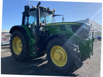 Zemědělský traktor John Deere 6155M