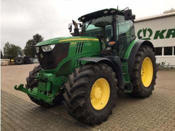 Zemědělský traktor John Deere 6190R