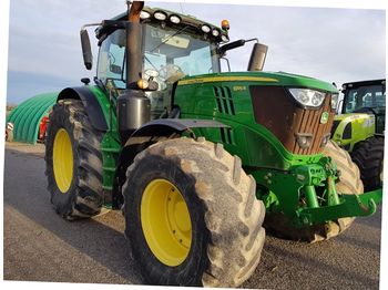 Zemědělský traktor John Deere 6195R