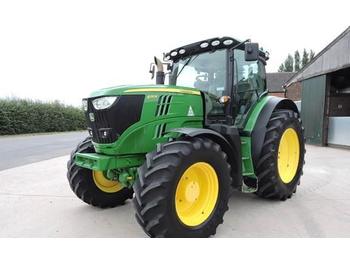 Zemědělský traktor John Deere 6210R
