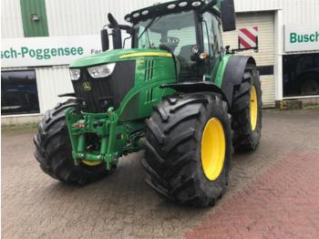 Zemědělský traktor John Deere 6215R