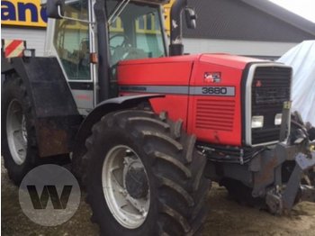 Zemědělský traktor Massey Ferguson 3680