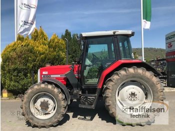 Zemědělský traktor Massey Ferguson 6150