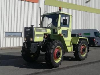 Zemědělský traktor Mercedes-Benz mb trac 900