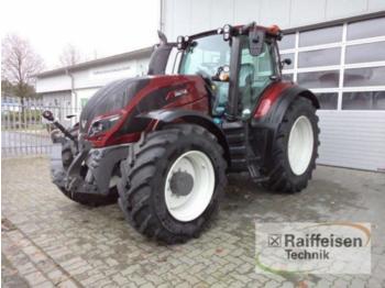Zemědělský traktor Valtra t174 ed smart touch