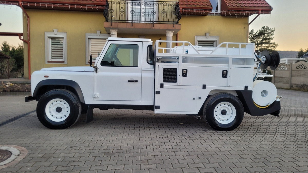 AUTO TECHNIK - Komunální/ Speciální technika NISSAN undefined: obrázek 8