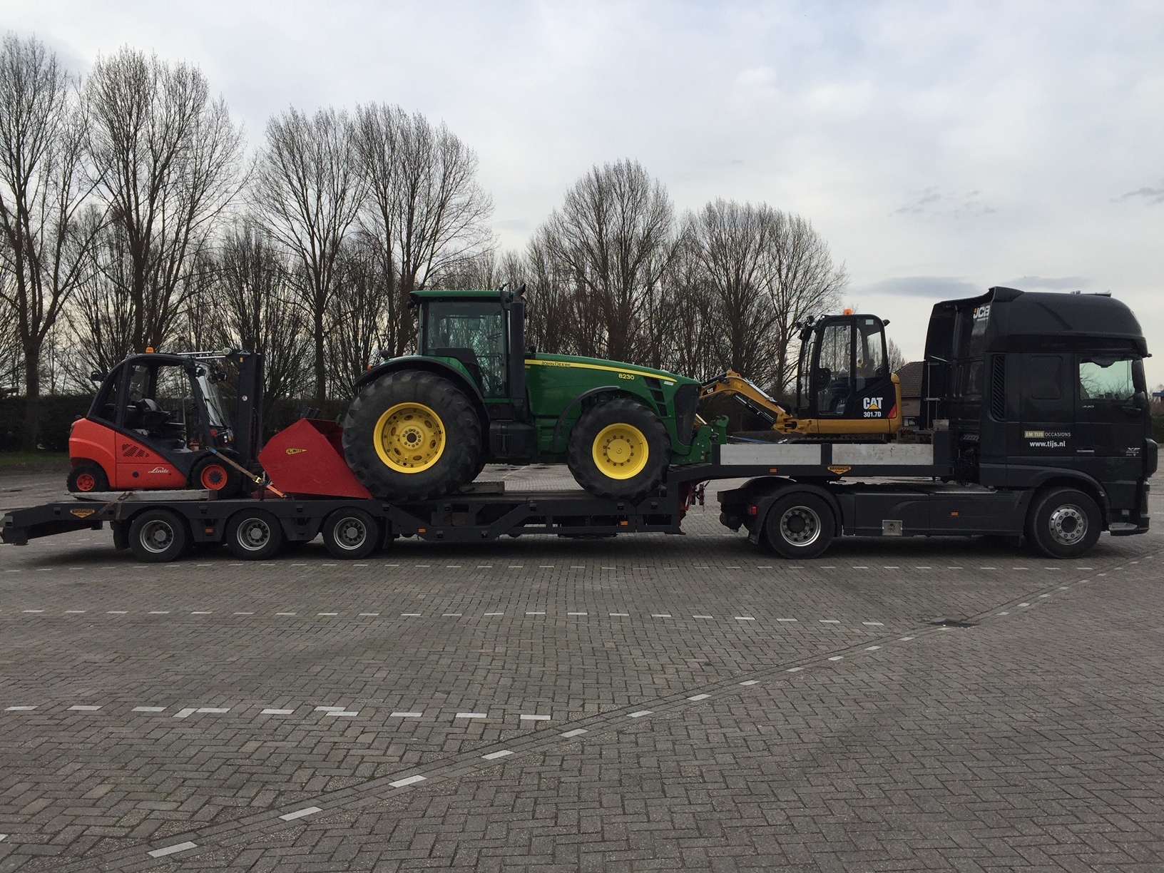 E.M. TIJS OCCASIONS undefined: obrázek 5