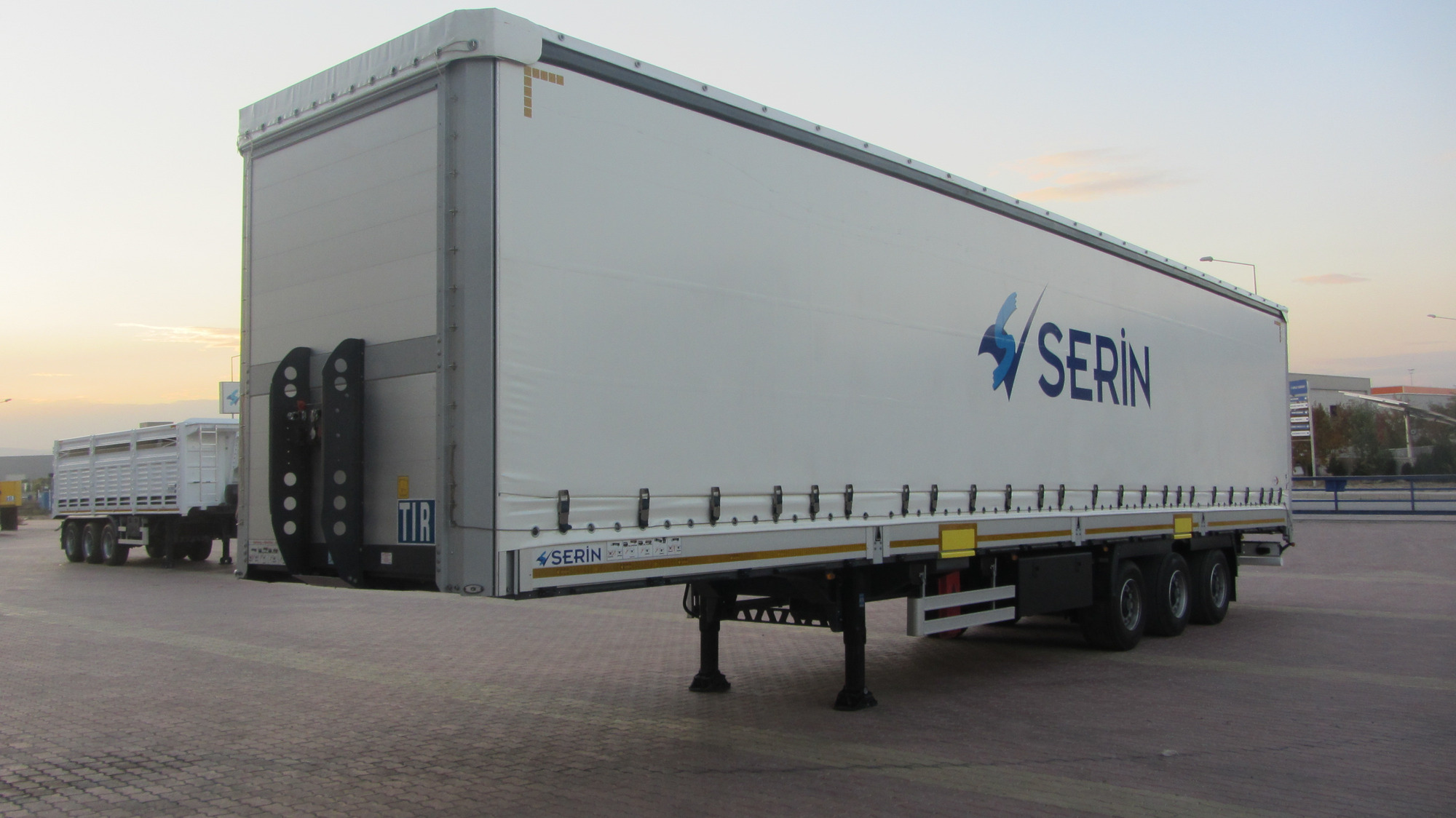 Serin Trailer undefined: obrázek 35