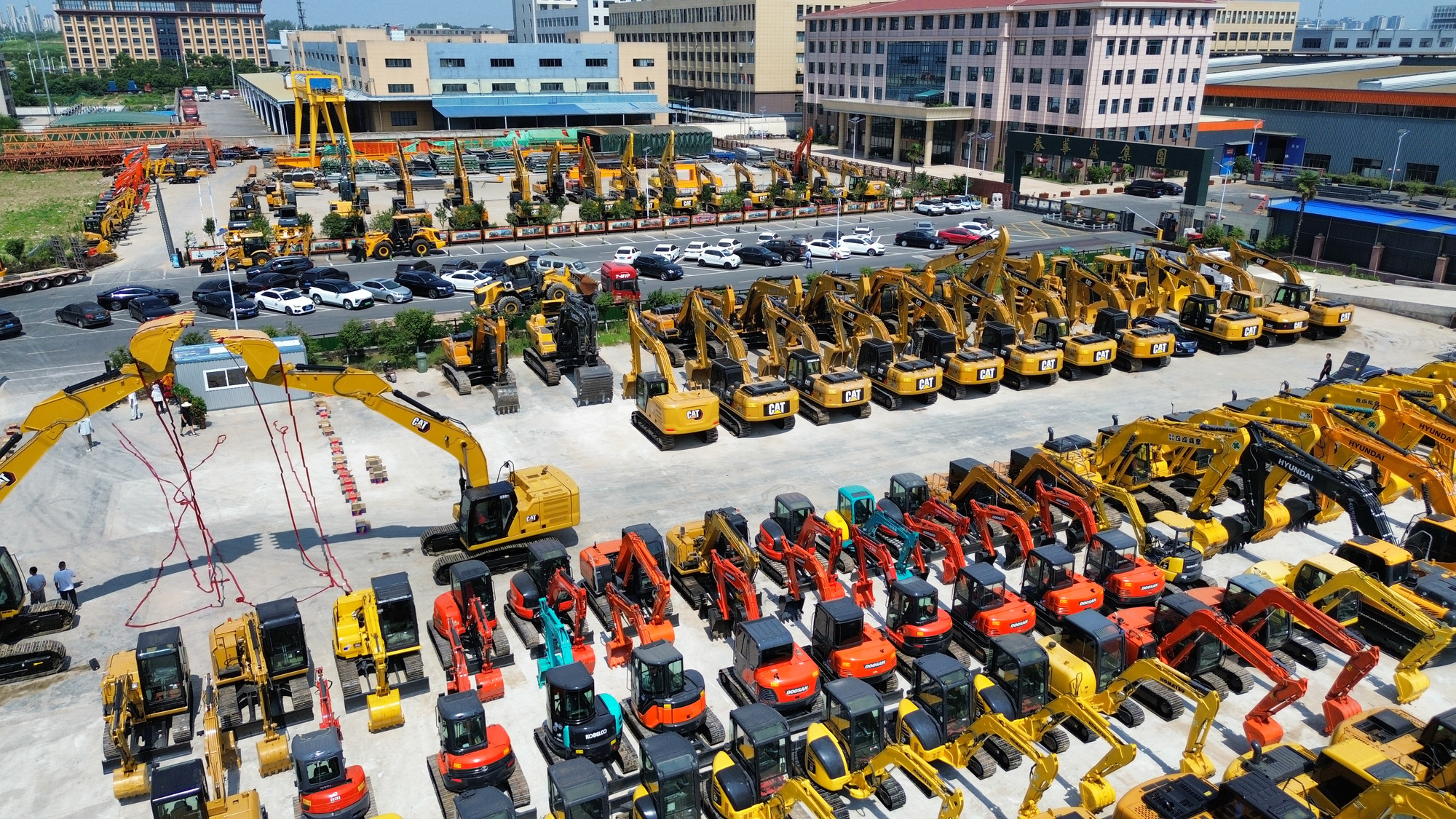 Toaks International Trading Company - Stavební technika CATERPILLAR D8 - klimatizační zařízení undefined: obrázek 2