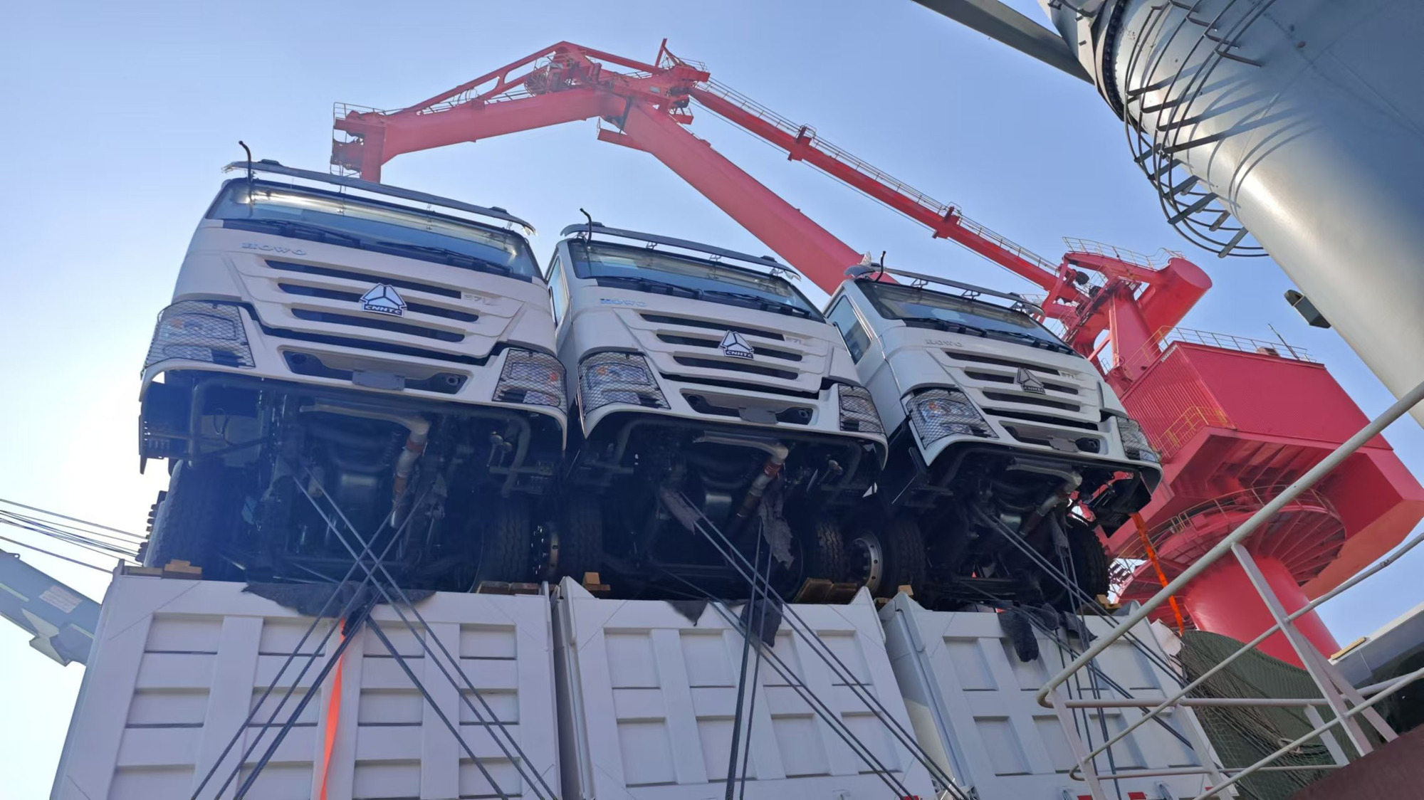 Toaks International Trading Company - Stavební technika CATERPILLAR D8 - klimatizační zařízení undefined: obrázek 18