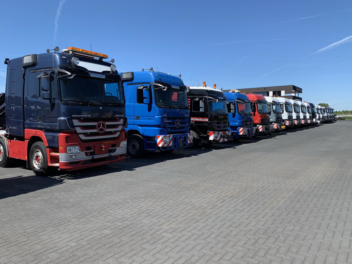 Geurts Trucks B.V. - Přívěsy MÖSLEIN undefined: obrázek 12