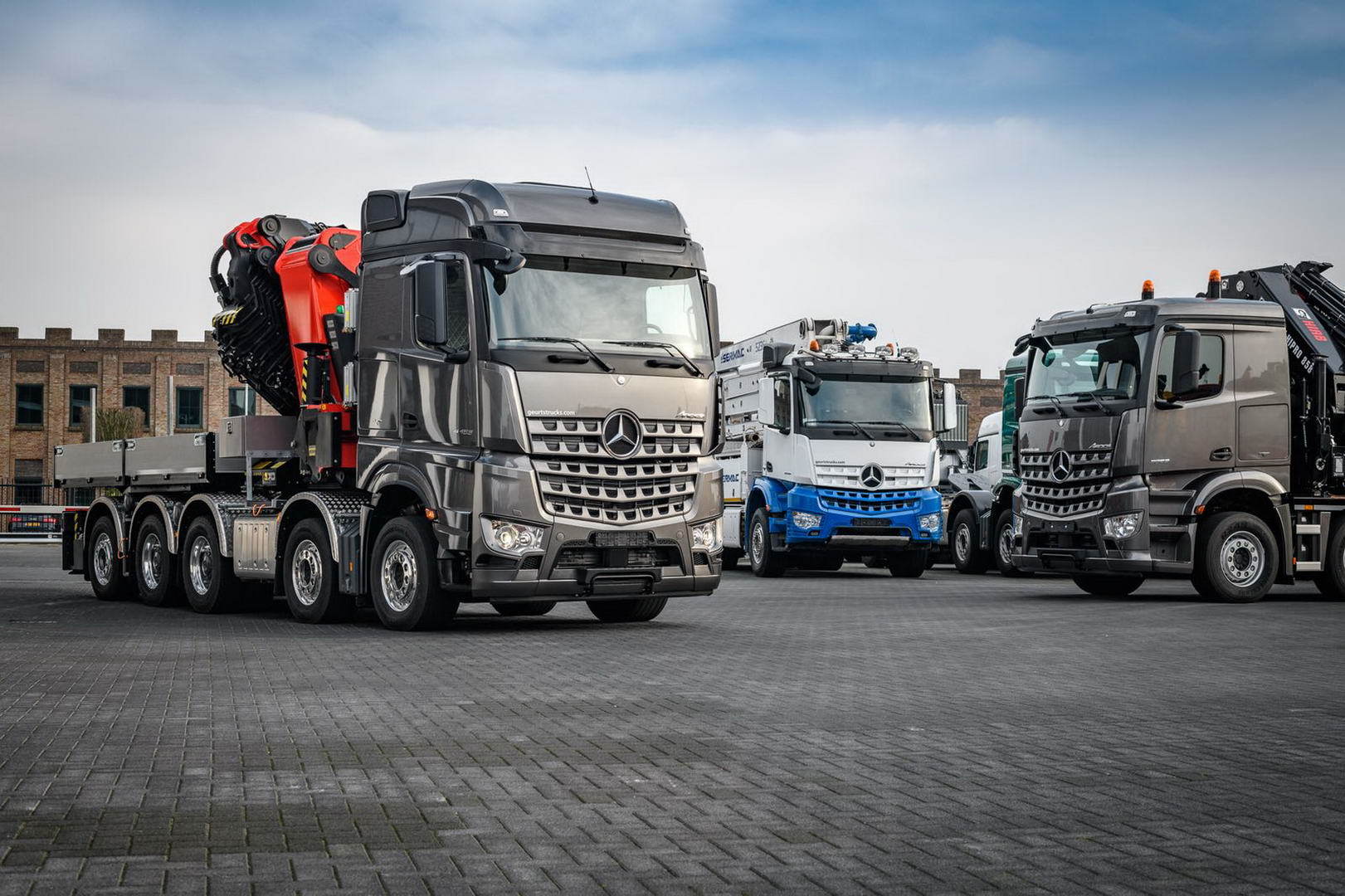 Geurts Trucks B.V. - Přívěsy MÖSLEIN undefined: obrázek 2