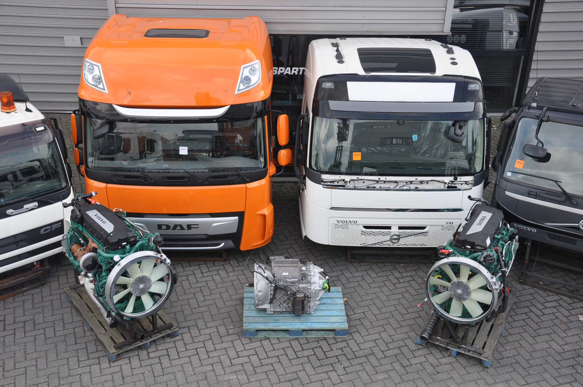 BAS PARTS & TYRES B.V. - Náhradní díly MERCEDES-BENZ Atego - Rok: 2013 undefined: obrázek 13