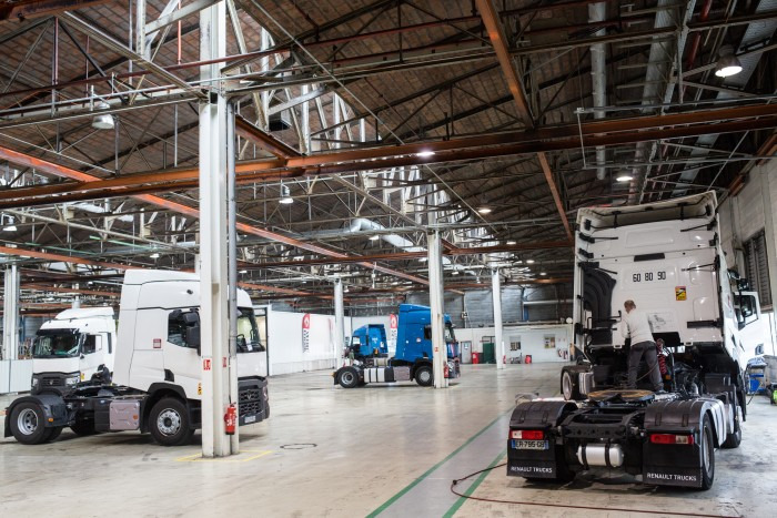 Renault Trucks France - Nákladní auta RENAULT D Wide undefined: obrázek 8