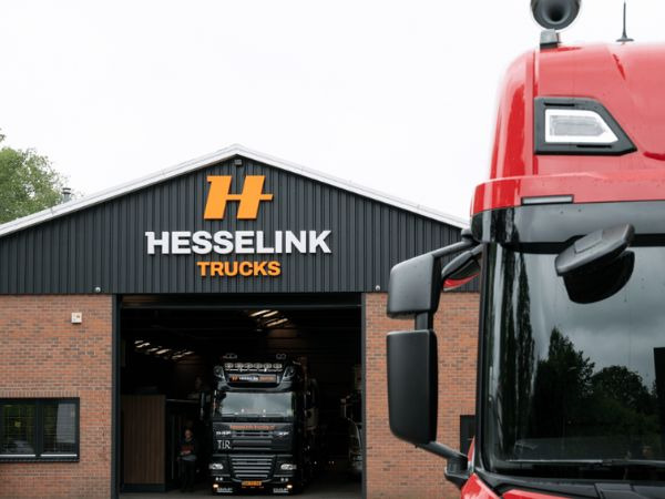 Hesselink Trucks B.V. - Nákladní auta - 4x2, Euro 6, klimatizační zařízení undefined: obrázek 1