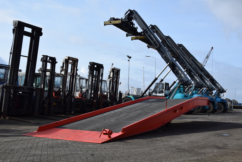 MTC Forklifts b.v. - Manipulační technika LINDE H45 - LPG undefined: obrázek 6