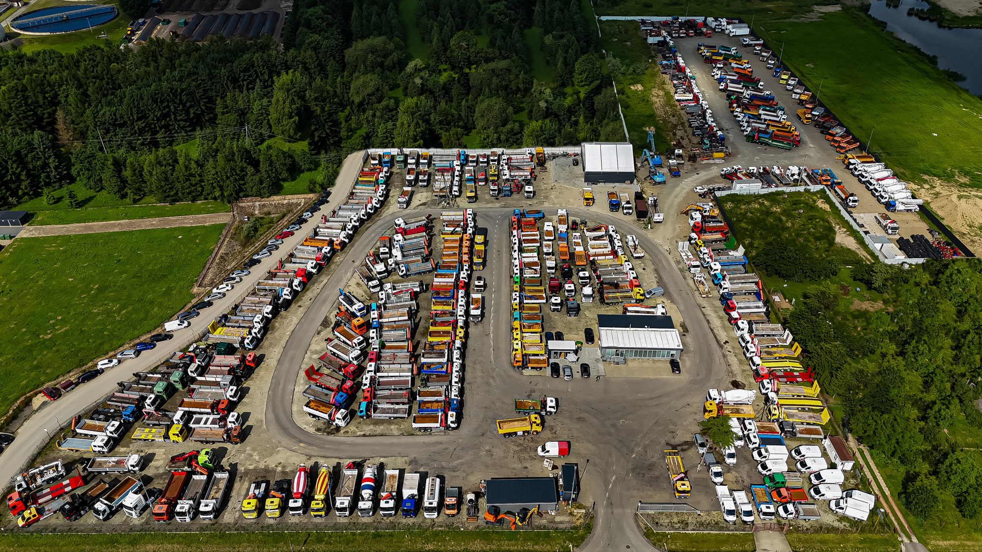 LSI TRUCK SEBASTIAN LUPA - Stavební technika - Rok: 2016 undefined: obrázek 1