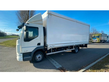 Plachtový nákladní auto DAF LF 210