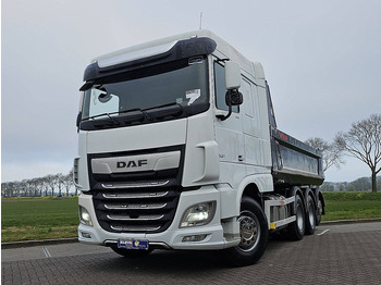 Sklápěč DAF XF 530