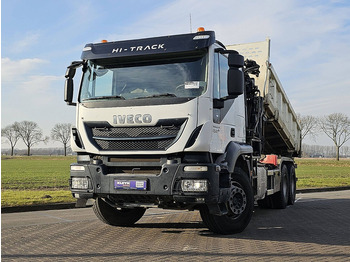 Sklápěč IVECO Trakker