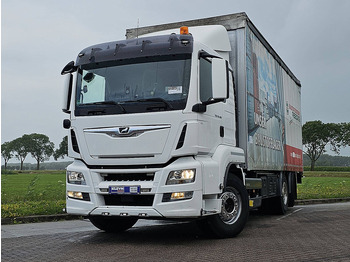 Plachtový nákladní auto MAN TGS 26.400