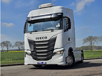 Tahač IVECO S-WAY