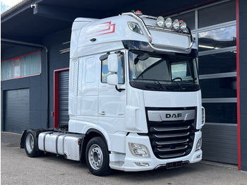 Tahač DAF XF 530