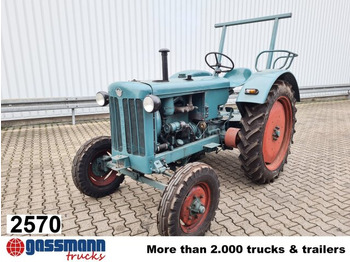 Traktor HANOMAG