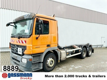 Podvozek s kabinou MERCEDES-BENZ Actros 2632