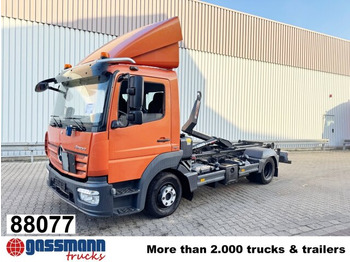 Hákový nosič kontejnerů MERCEDES-BENZ Atego 824
