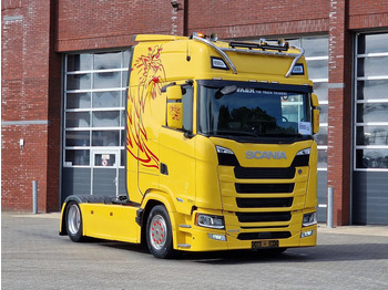 Tahač SCANIA S 500