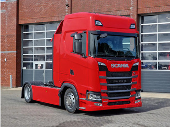 Tahač SCANIA S