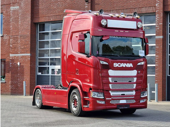 Tahač SCANIA S 500