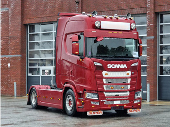 Tahač SCANIA S 500