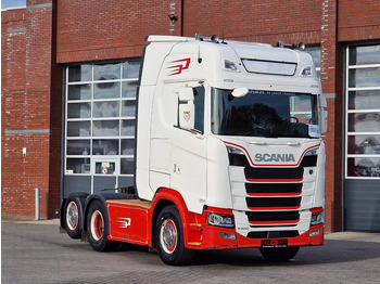 Tahač SCANIA S 500