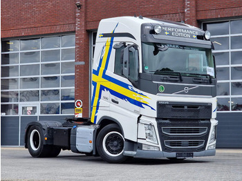 Tahač VOLVO FH13 500