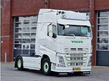 Tahač VOLVO FH13 540