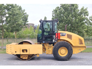 Válec CATERPILLAR CS78B