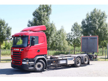 Podvozek s kabinou SCANIA R 580
