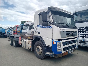 Hákový nosič kontejnerů VOLVO FM 400