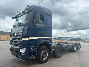 Podvozek s kabinou MERCEDES-BENZ Arocs 3253